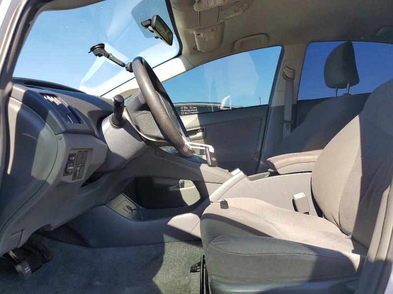 Photo 7 from auction – 2011 TOYOTA PRIUS with VIN JTDKN3DU2B0322036