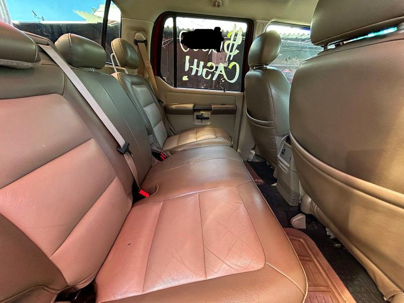 Photo 6 from auction – 2004 FORD EXPLORER S with VIN 1FMZU67K04UB24091
