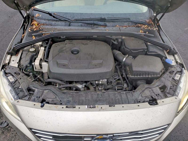Photo 11 from auction – 2015 VOLVO V60 with VIN YV140MEM3F1269708