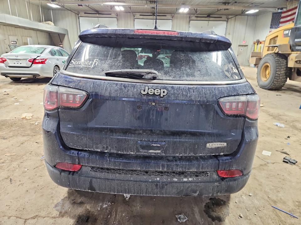 Photo 6 from auction – 2017 JEEP COMPASS with VIN 3C4NJCBB2HT690691