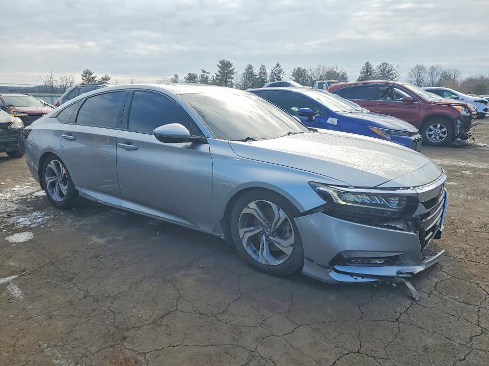 Photo 4 from auction – 2018 HONDA ACCORD with VIN 1HGCV2F58JA022094