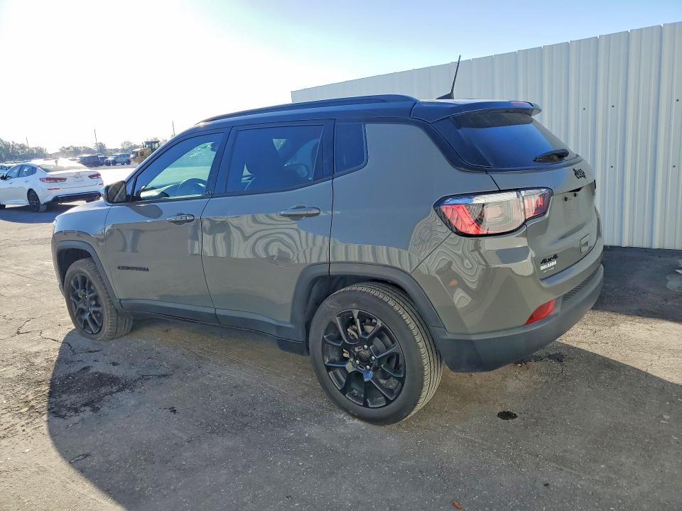 Photo 2 from auction – 2023 JEEP COMPASS with VIN 3C4NJDBN6PT546916