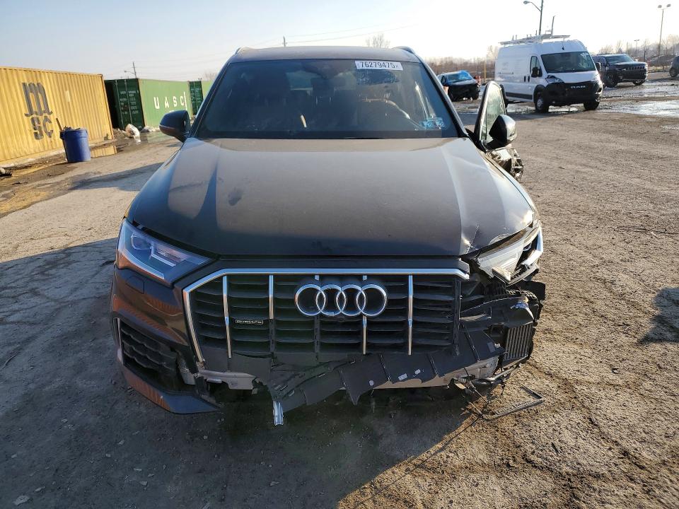Photo 5 from auction – 2020 AUDI Q7 with VIN WA1AXAF70LD003658