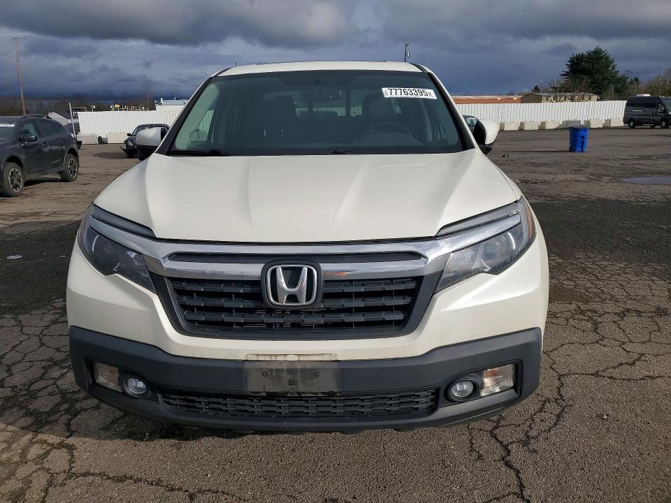 Photo 5 from auction – 2019 HONDA RIDGELINE with VIN 5FPYK3F6XKB011237