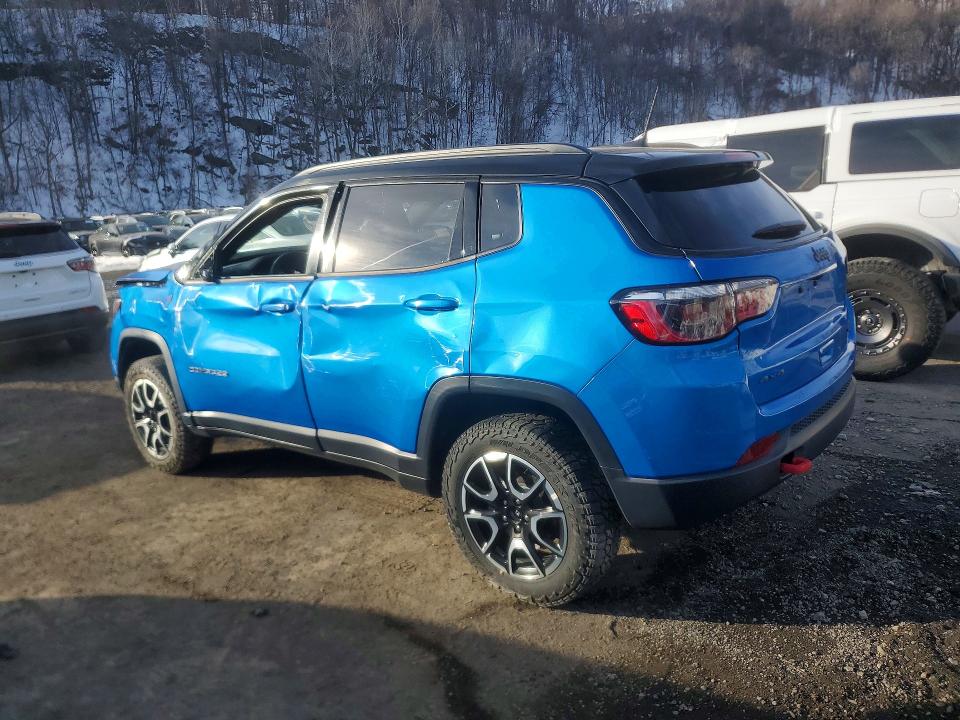 Photo 2 from auction – 2025 JEEP COMPASS with VIN 3C4NJDDN7ST543335