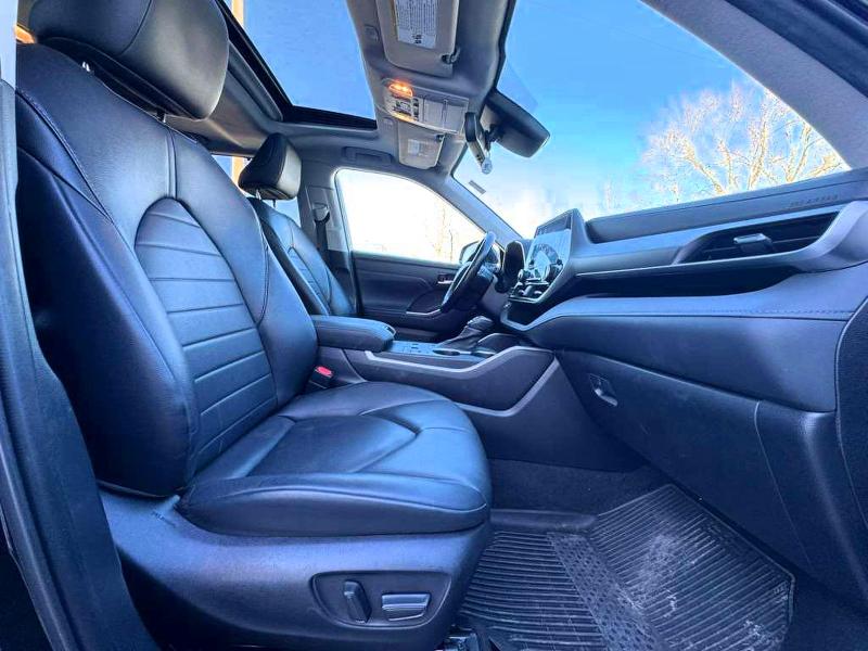 Photo 5 from auction – 2023 TOYOTA HIGHLANDER with VIN 5TDKDRAH8PS041621