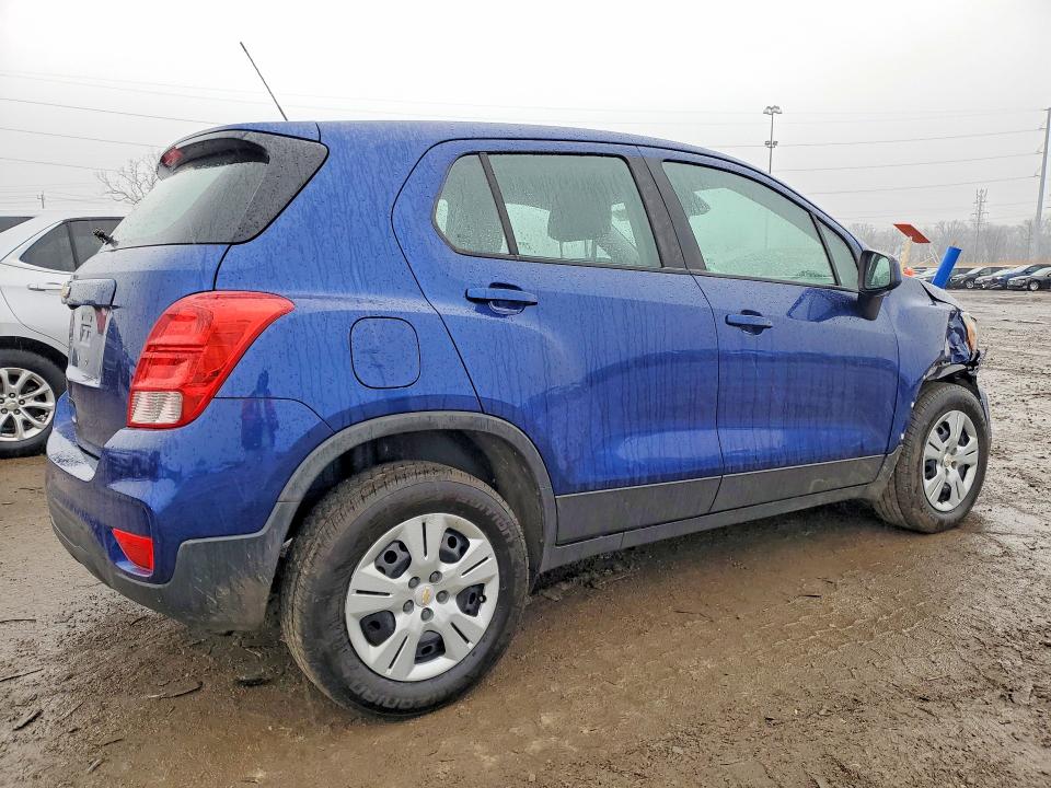 Photo 3 from auction – 2017 CHEVROLET TRAX with VIN 3GNCJKSB9HL185935