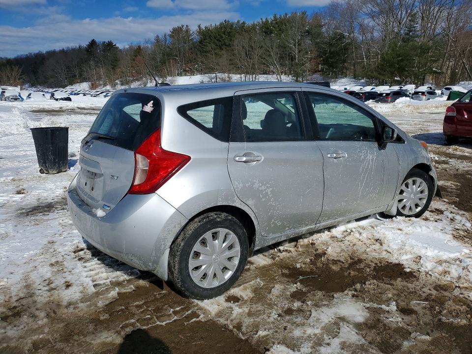 Photo 3 from auction – 2016 NISS VERSA NOTE with VIN 3N1CE2CP9GL394469