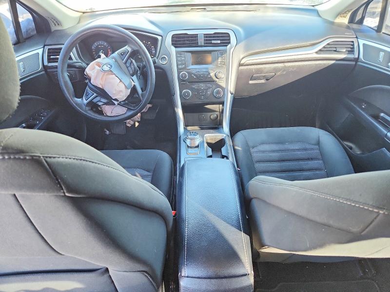Photo 8 from auction – 2017 FORD FUSION with VIN 3FA6P0H72HR159143