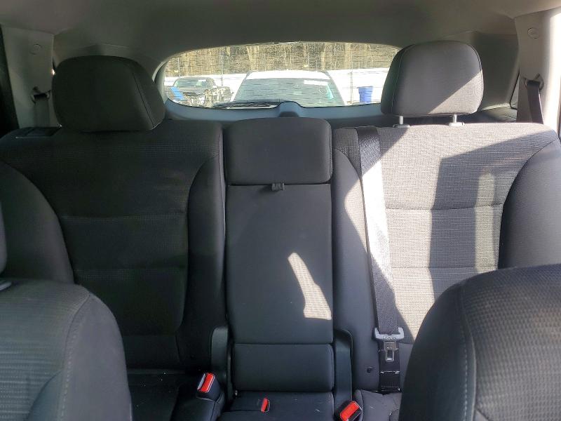 Photo 10 from auction – 2015 KIA SORENTO with VIN 5XYKT4A66FG609641