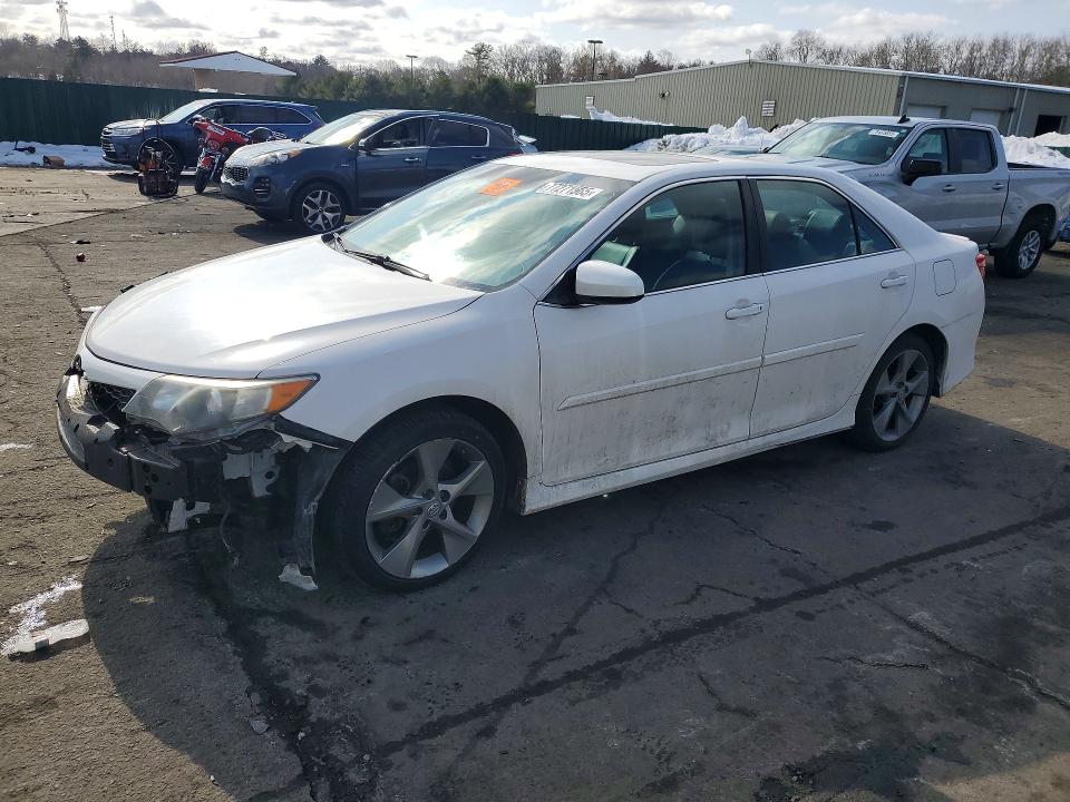 TOYOTA CAMRY L 2014 with VIN 4T1BF1FK4EU802729 - Photo from auction