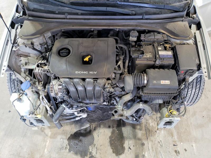Photo 11 from auction – 2017 HYUNDAI ELANTRA with VIN 5NPD84LF7HH019158