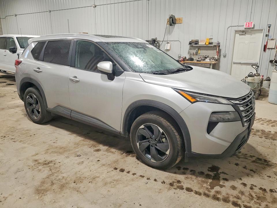 Photo 4 from auction – 2024 NISSAN ROGUE with VIN 5N1BT3BB8RC671794