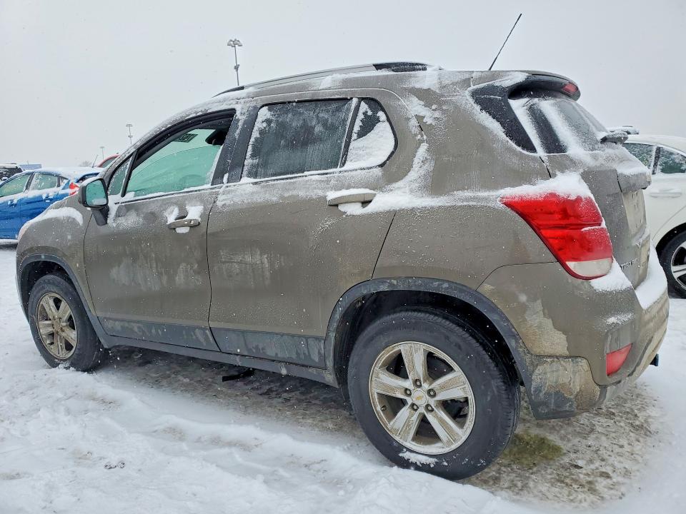 Photo 2 from auction – 2021 CHEVROLET TRAX 1LT with VIN KL7CJPSB6MB344618