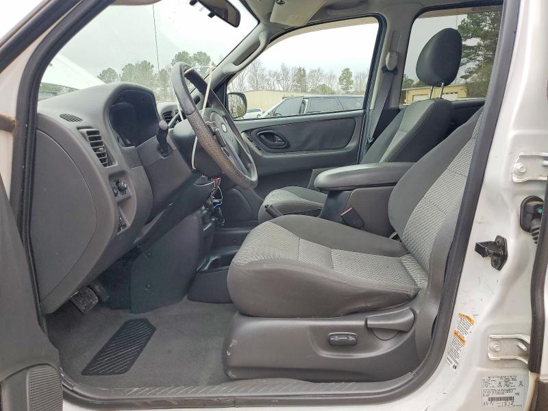 Photo 7 from auction – 2004 FORD ESCAPE XLT with VIN 1FMCU03134KB25408