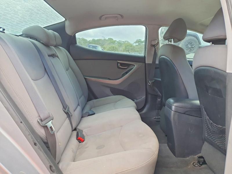 Photo 10 from auction – 2013 HYUNDAI ELANTRA with VIN KMHDH4AE2DU993054
