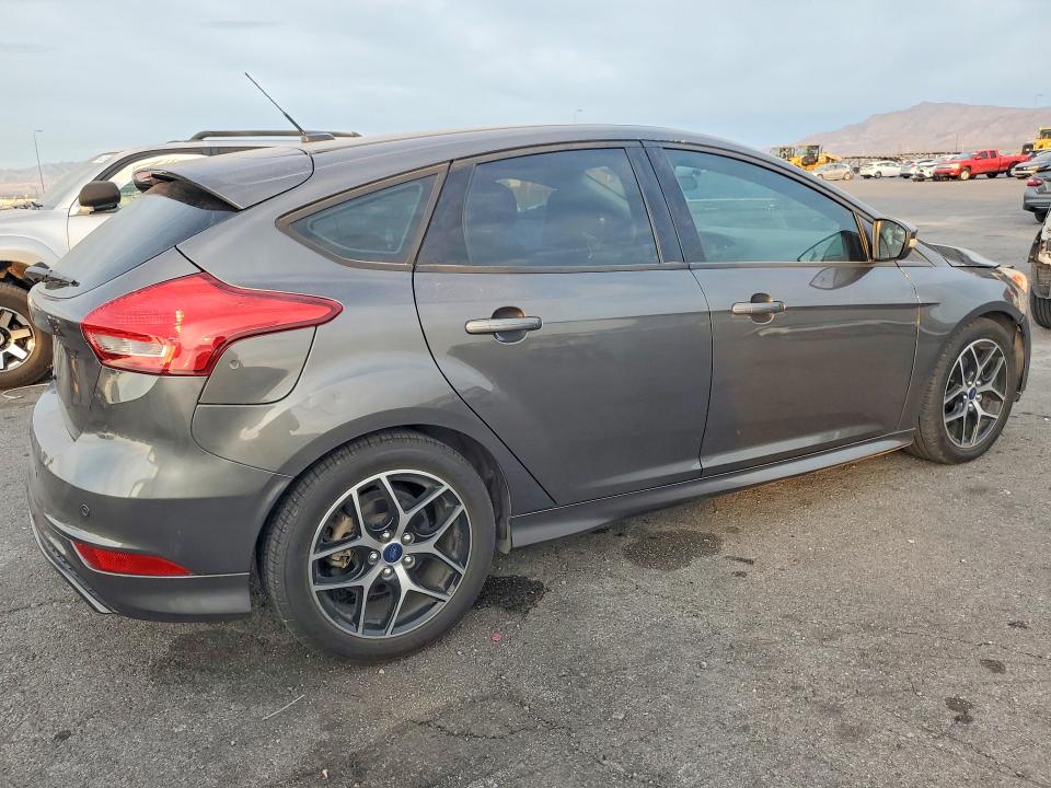 Photo 3 from auction – 2016 FORD FOCUS with VIN 1FADP3K2XGL227305