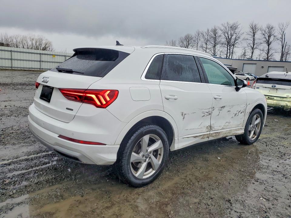Photo 3 from auction – 2019 AUDI Q3 PREMIUM with VIN WA1BECF3XK1066835