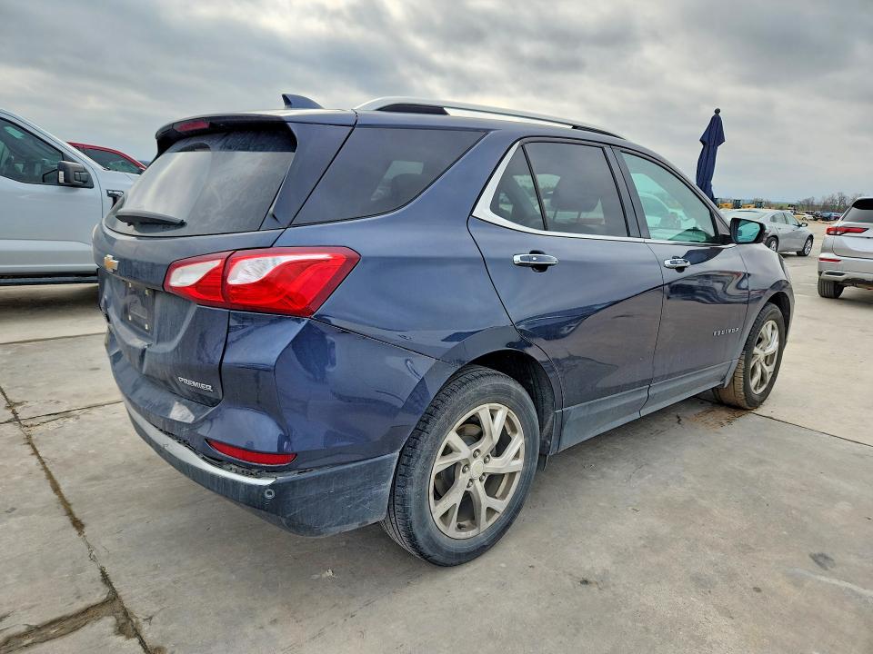 Photo 3 from auction – 2019 CHEVROLET EQUINOX with VIN 3GNAXNEV3KS545808