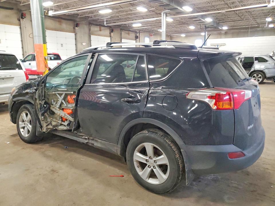 Photo 2 from auction – 2013 TOYOTA RAV4 with VIN 2T3WFREV9DW012814