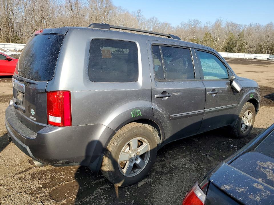 Photo 3 from auction – 2011 HONDA PILOT EXL with VIN 5FNYF4H63BB076754