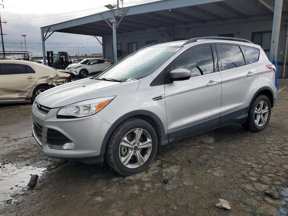 FORD ESCAPE 2015 with VIN 1FMCU0G93FUB31538 - Photo from auction