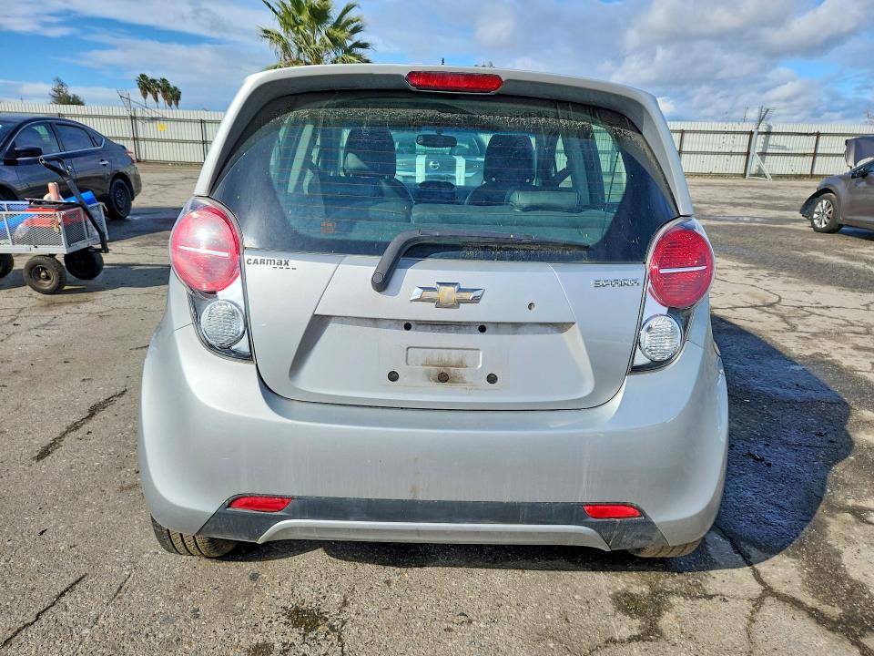 Photo 6 from auction – 2015 CHEVROLET SPARK with VIN KL8CD6S99FC739402