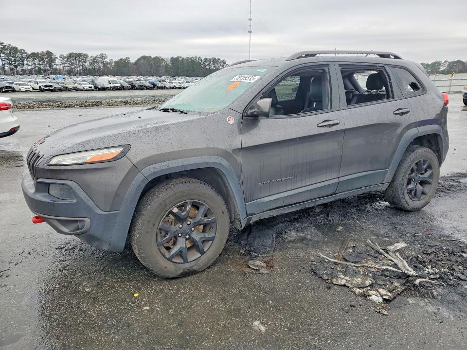 Photo 1 from auction – 2015 JEEP CHEROKEE with VIN 1C4PJMBS6FW575551