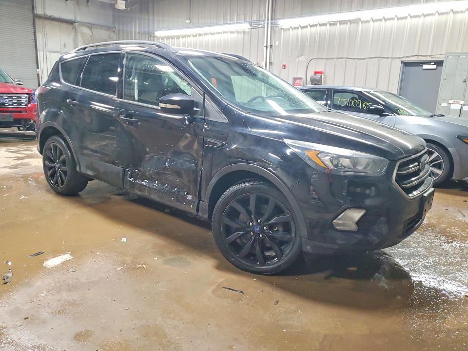Zdjęcie 4 z aukcji – 2017 FORD ESCAPE z VIN 1FMCU0J96HUA76949