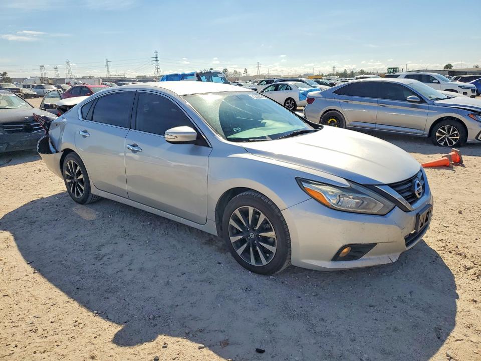 Zdjęcie 4 z aukcji – 2018 NISS ALTIMA z VIN 1N4AL3AP4JC235175