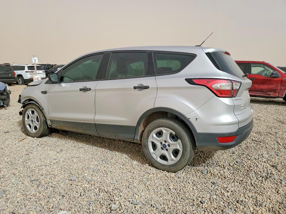 Photo 2 from auction – 2018 FORD ESCAPE with VIN 1FMCU0F70JUA71579