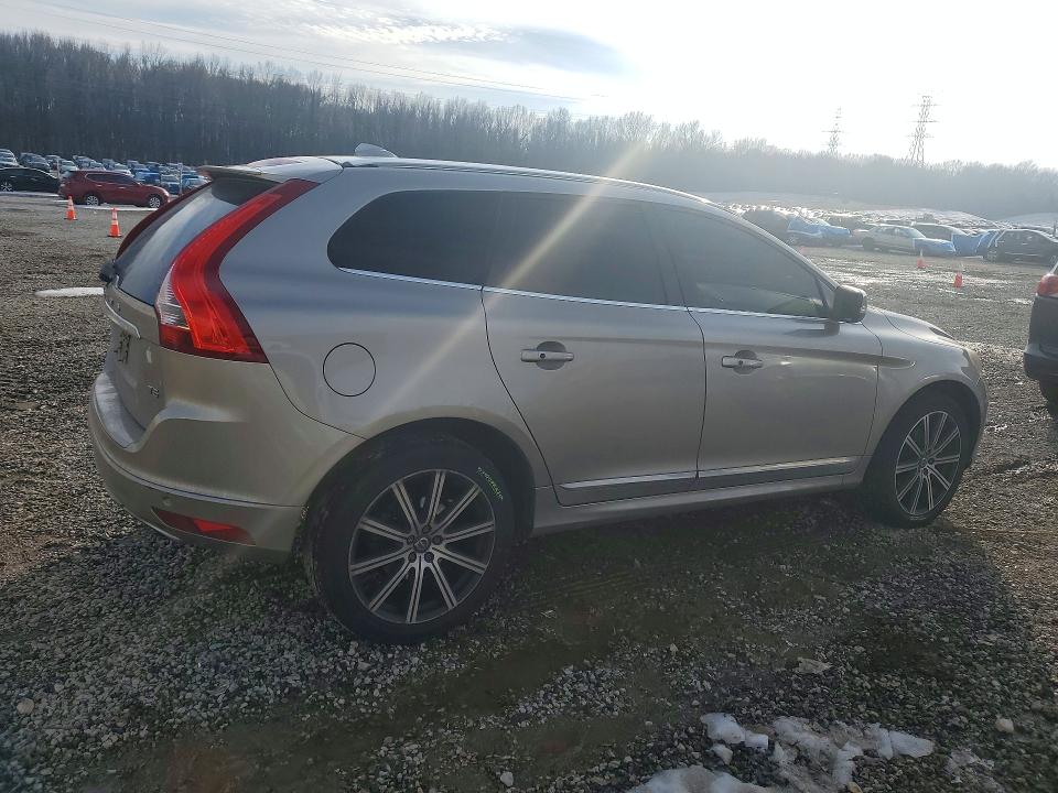 Photo 3 from auction – 2016 VOLVO XC60 with VIN YV440MDK6G2853891