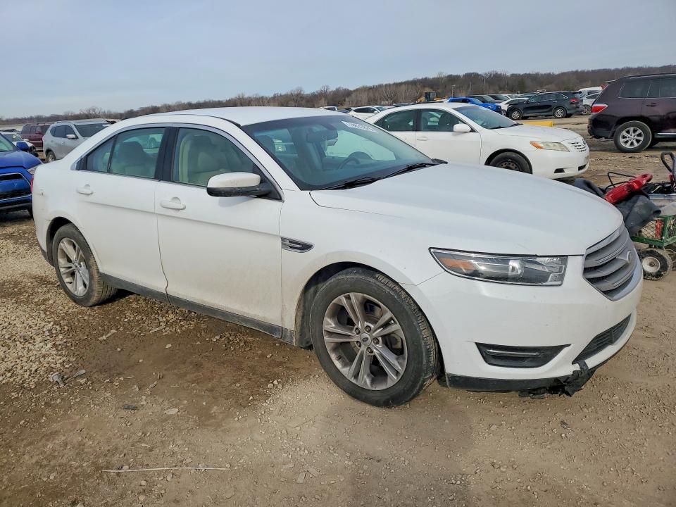 Photo 4 from auction – 2016 FORD TAURUS with VIN 1FAHP2E84GG126085