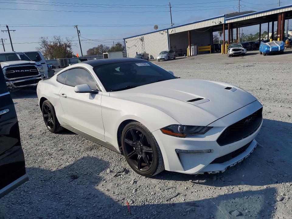 Photo 4 from auction – 2020 FORD MUSTANG with VIN 1FA6P8TH5L5175024