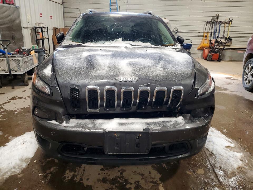 Photo 5 from auction – 2016 JEEP CHEROKEE with VIN 1C4PJMCS6GW251676