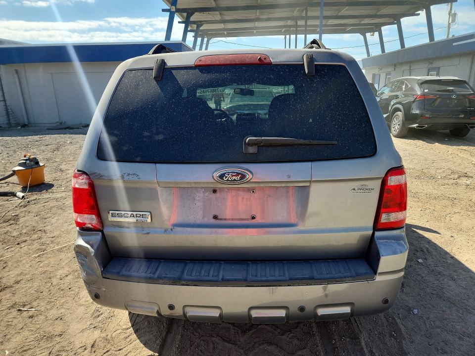 Photo 6 from auction – 2008 FORD ESCAPE with VIN 1FMCU04188KE80515