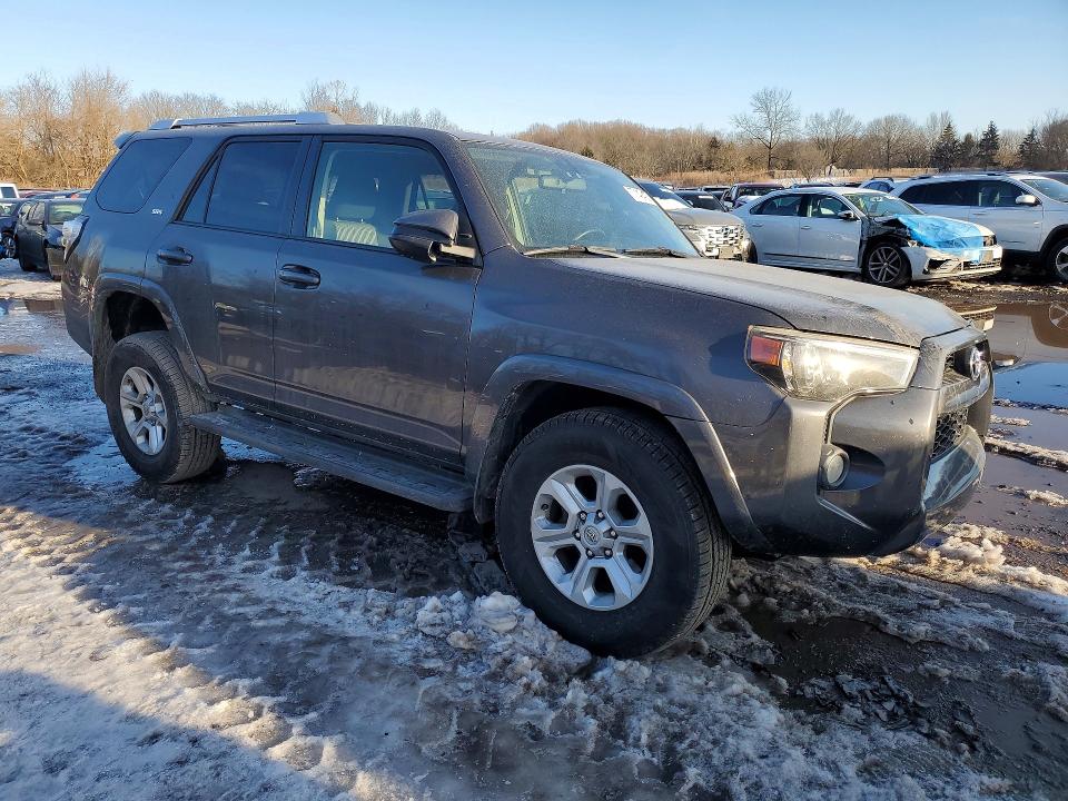 Photo 4 from auction – 2016 TOYOTA 4RUNNER SR with VIN JTEBU5JR8G5401490