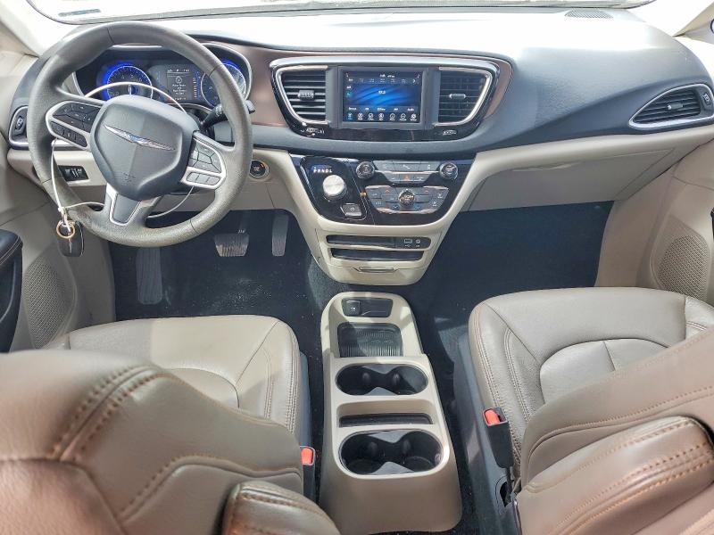 Photo 8 from auction – 2018 CHRYSLER PACIFICA with VIN 2C4RC1CG9JR274933