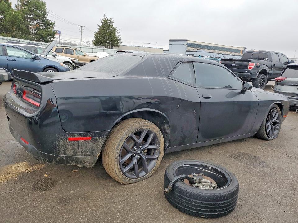 Photo 3 from auction – 2021 DODGE CHALLENGER with VIN 2C3CDZAG7MH641587