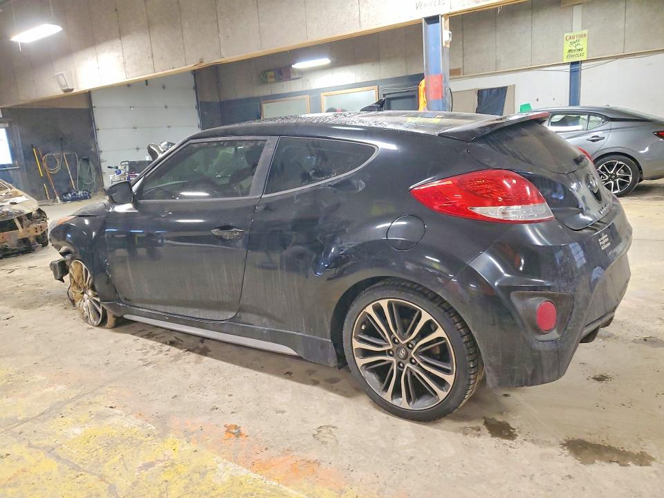 Photo 2 from auction – 2016 HYUNDAI VELOSTER with VIN KMHTC6AE7GU299180