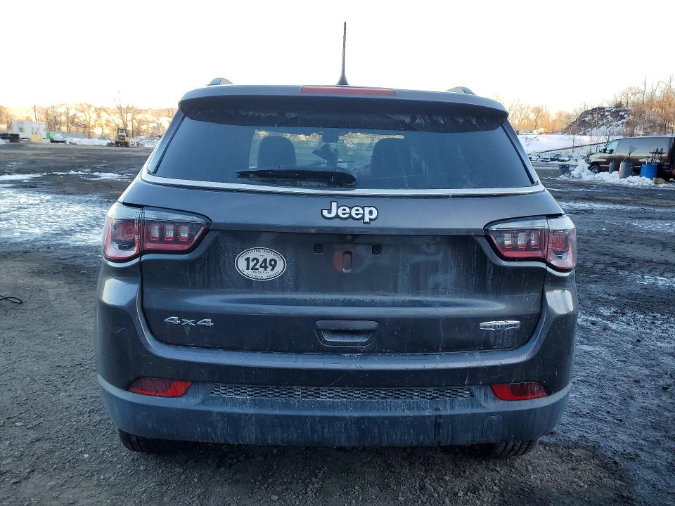 Photo 6 from auction – 2019 JEEP COMPASS with VIN 3C4NJDBB8KT786659