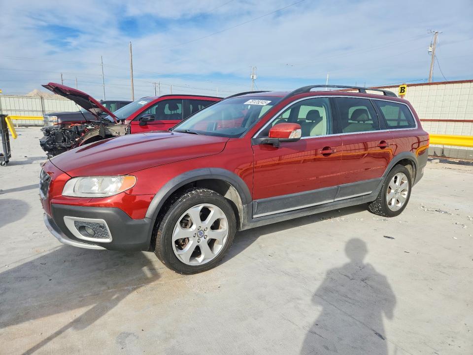 VOLVO XC70 T6 2011 with VIN YV4902BZ9B1096915 - Photo from auction