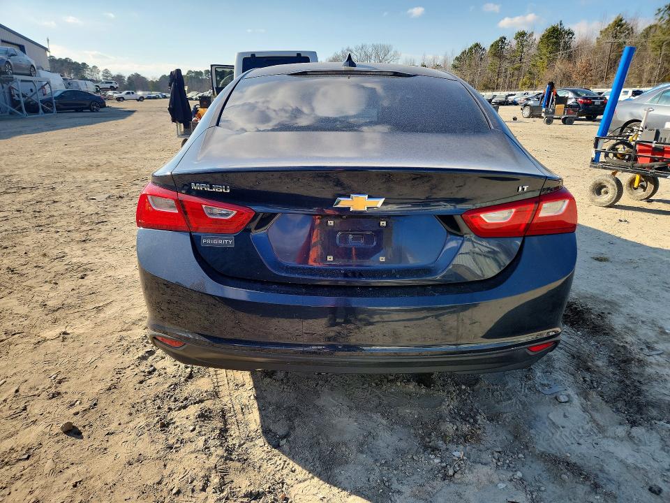 Photo 6 from auction – 2017 CHEVROLET MALIBU with VIN 1G1ZE5ST7HF118190