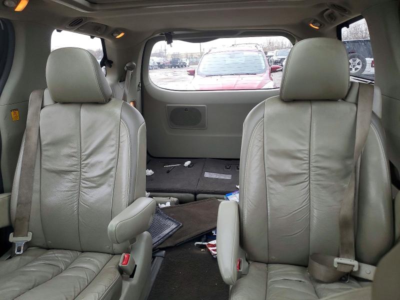 Photo 10 from auction – 2011 TOYOTA SIENNA XLE with VIN 5TDYK3DC3BS033979