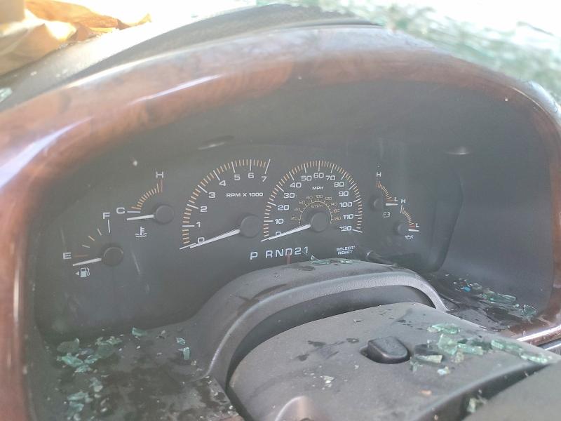 Photo 9 from auction – 2003 FORD EXPEDITION with VIN 1FMRU15W23LA66286