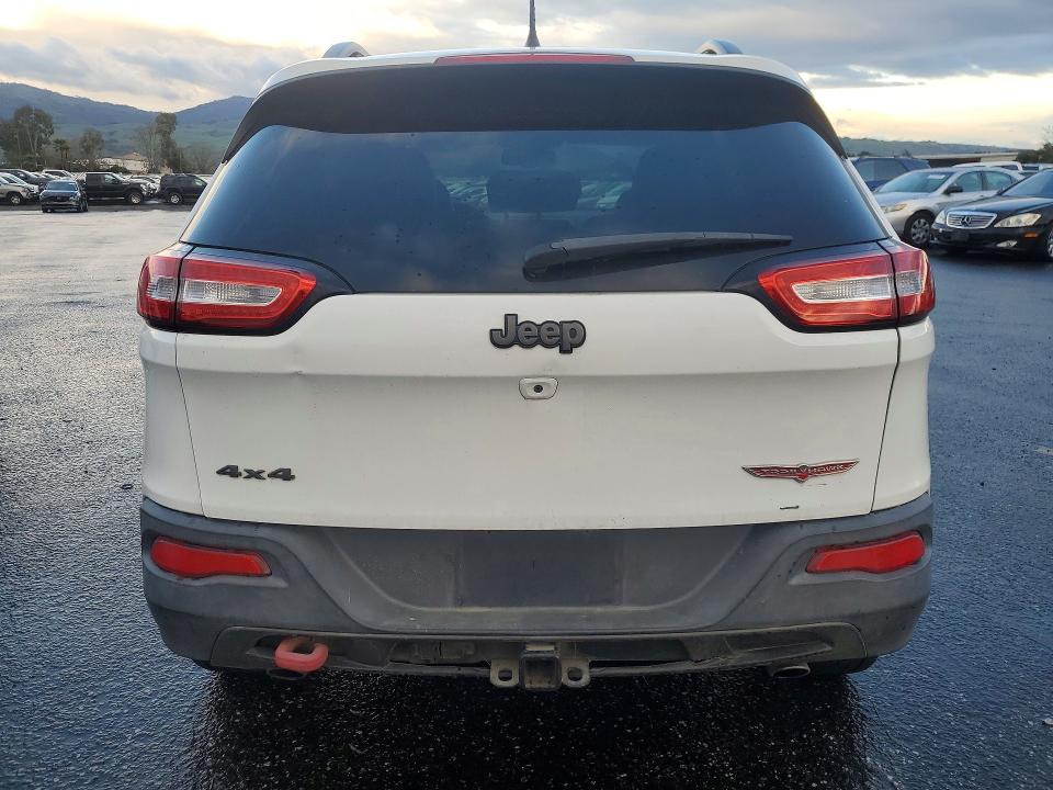 Photo 6 from auction – 2014 JEEP CHEROKEE with VIN 1C4PJMBS8EW240659