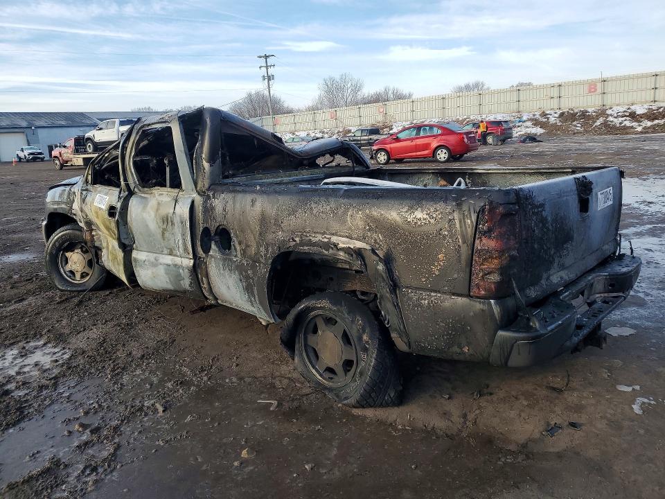 Photo 2 from auction – 2003 GMC NEW SIERRA with VIN 2GTEK19T631139271