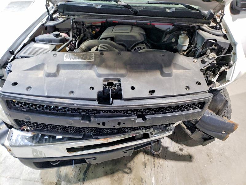 Photo 11 from auction – 2008 CHEVROLET SILVERADO with VIN 1GCEK14C38E144800