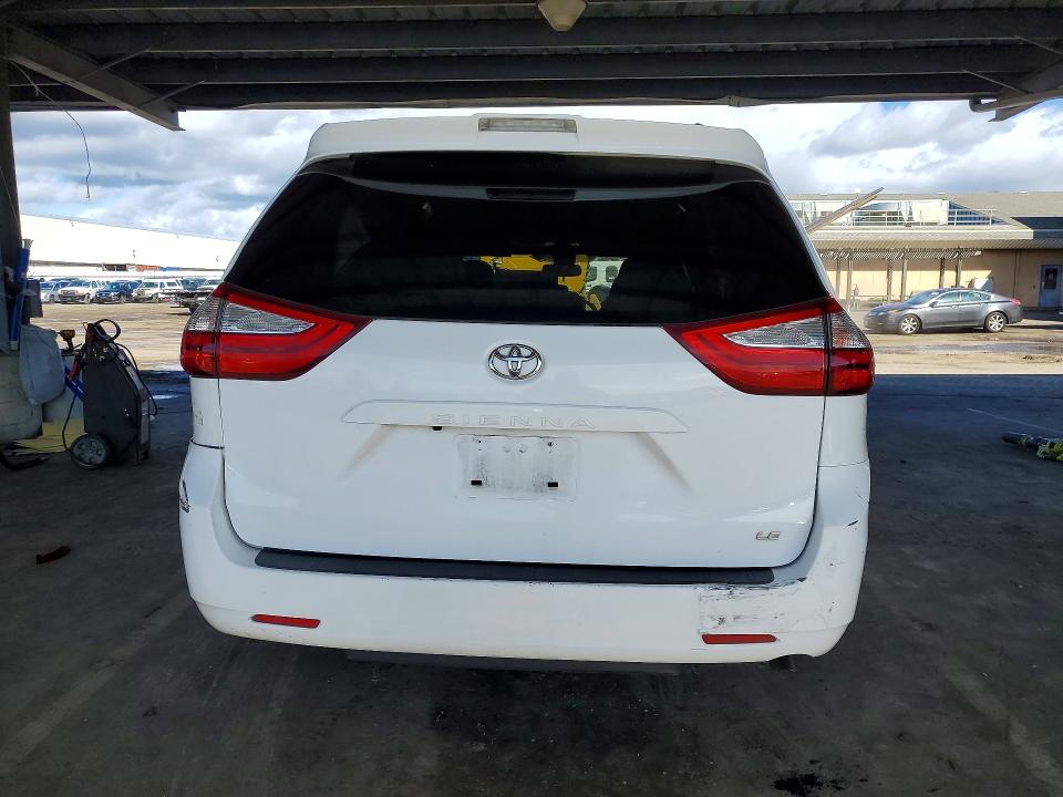 Photo 6 from auction – 2019 TOYOTA SIENNA with VIN 5TDKZ3DC2KS983414
