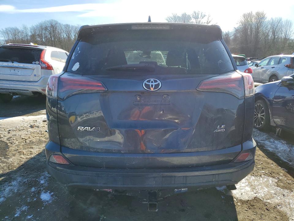 Photo 6 from auction – 2018 TOYOTA RAV4 with VIN 2T3BFREV5JW853295